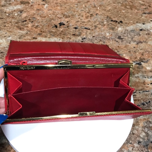 YSL Saint Laurent Kiss Lock Leather Wallet β€οΈπ₯π - Picture 13 of 17